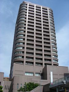 250px-Takasaki_Tower_21[1]